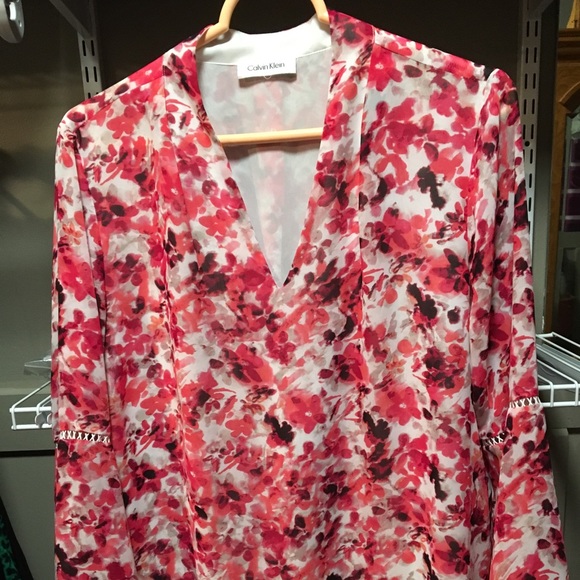 Calvin Klein Other - Calvin Klein Pink Floral Bell Sleeve Blouse 👚